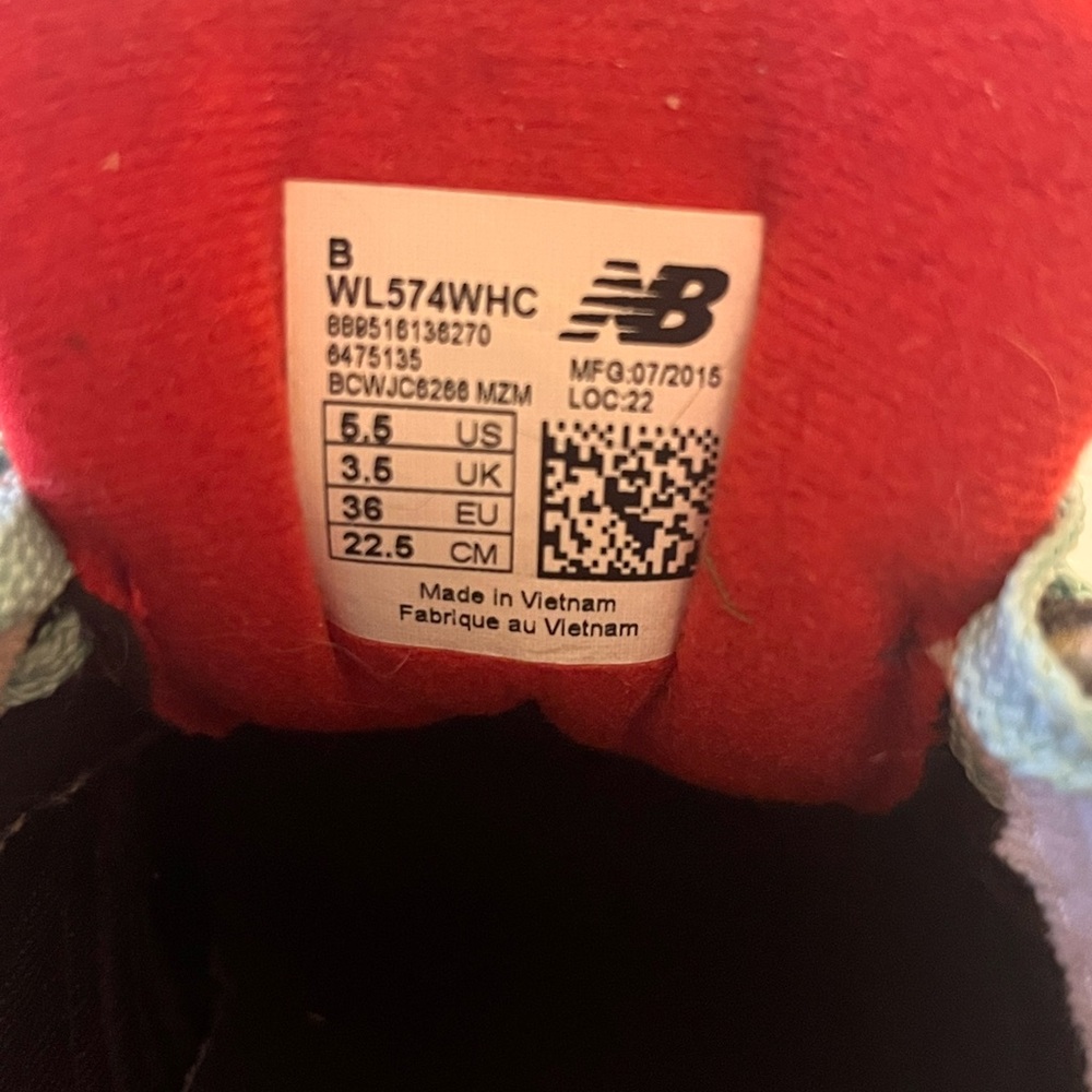 New Balance Charcoal and Red Sneakers with Mint Laces - Picture 7 of 8